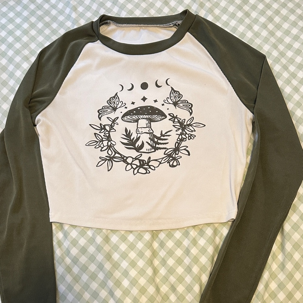 Chic Olive and Cream Graphic Long Sleeve Top